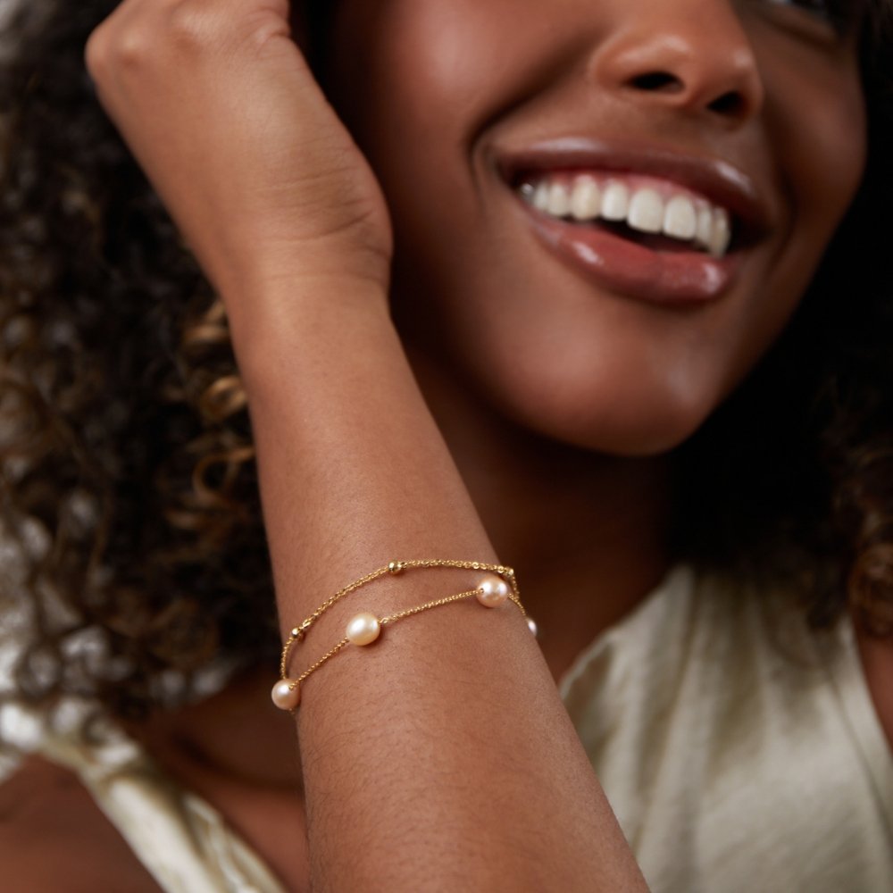 Dviguba apyrankė su gėlavandeniais perlais