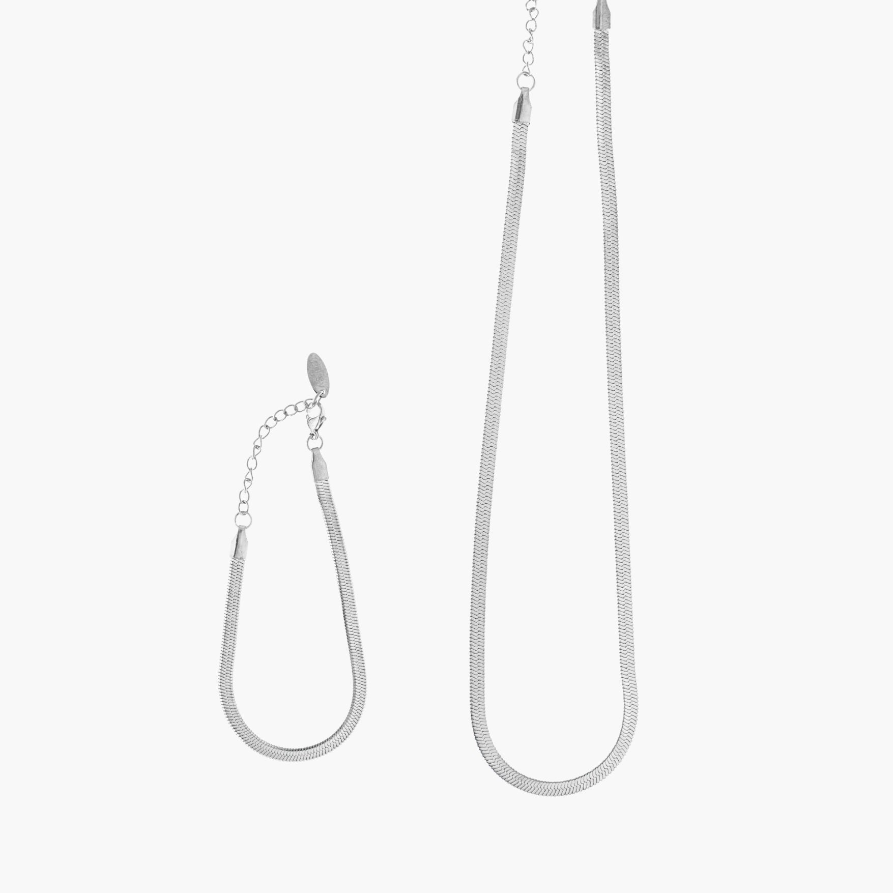 Eglutės rašto apyrankės ir grandinėlės rinkinys