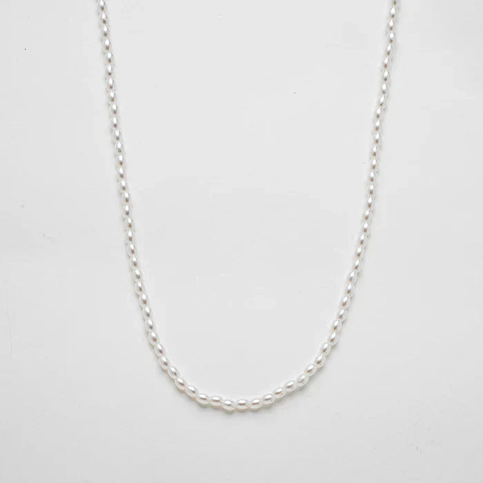 Kaklo grandinėlė su gėlavandeniais perlais